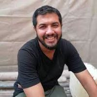 نیما اکبرخانی