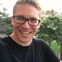 نیک الی اوپولوس