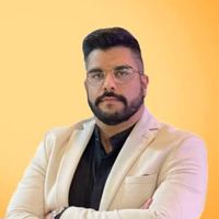 فرزام فرهمندنیا