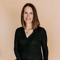 جولی مینانو