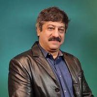 کامبیز کامکاری