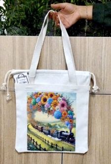 کیف پارچه‌ای جیب‌دار 31*31 (طرح قطار شادی،کد 2131)