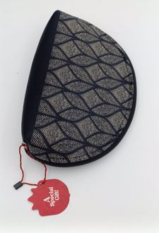 کیف نیم‌دایره مخمل بند‌چرمی (انار چاپ) طوسی‌مشکی