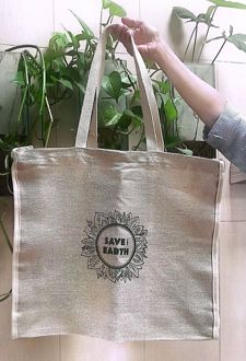کیف پارچه ای رودوشی 42*49 (SAVE THE EARTH)