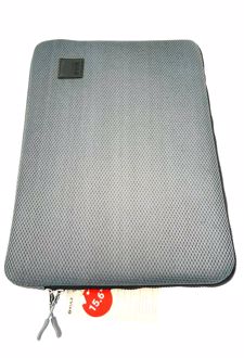 کاور لپ‌تاپ طوسی‌روشن 15.6 اینچ (کوله)