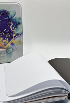 دفتر طراحی جلد فلزی پنگوئن (سپاس)